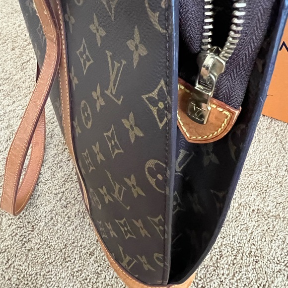 Louis Vuitton Babylon bundle with free fashion bag charm.   Box is not included - Picture 6 of 8